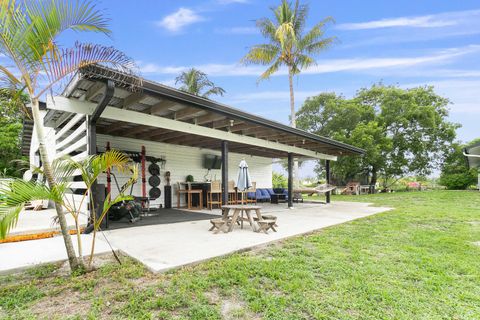 A home in Loxahatchee