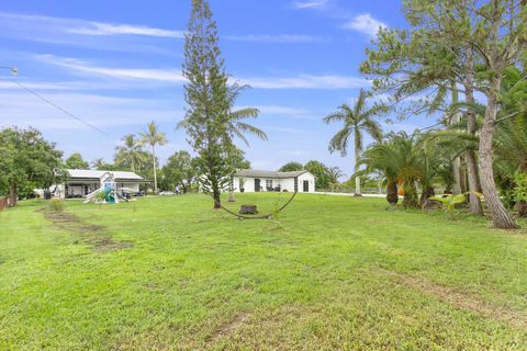 A home in Loxahatchee