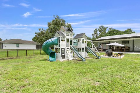 A home in Loxahatchee