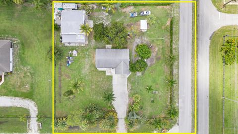 A home in Loxahatchee