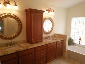 WINSTON TRAILS PAR 5 - Residential