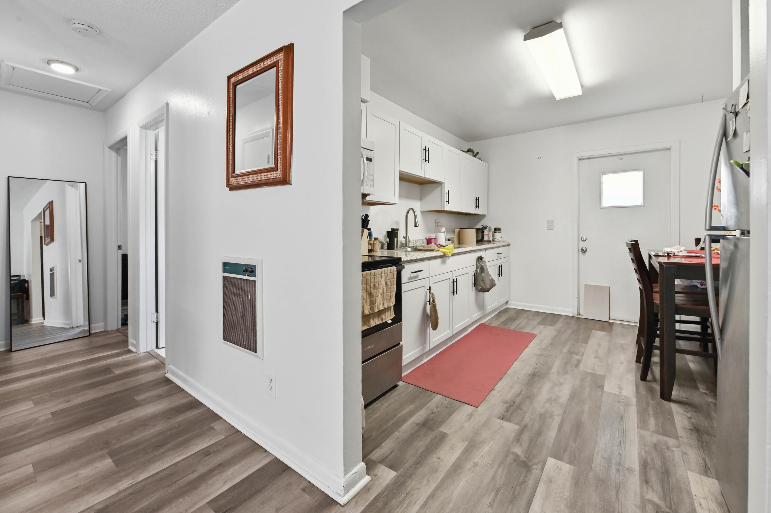 View photos, virtual tours, details... 9350 Sun Court