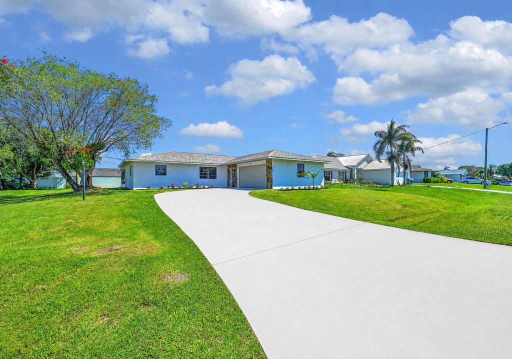 Photo of 794 SE Albatross Avenue, Port Saint Lucie, FL 34983 (MLS # B26033227)
