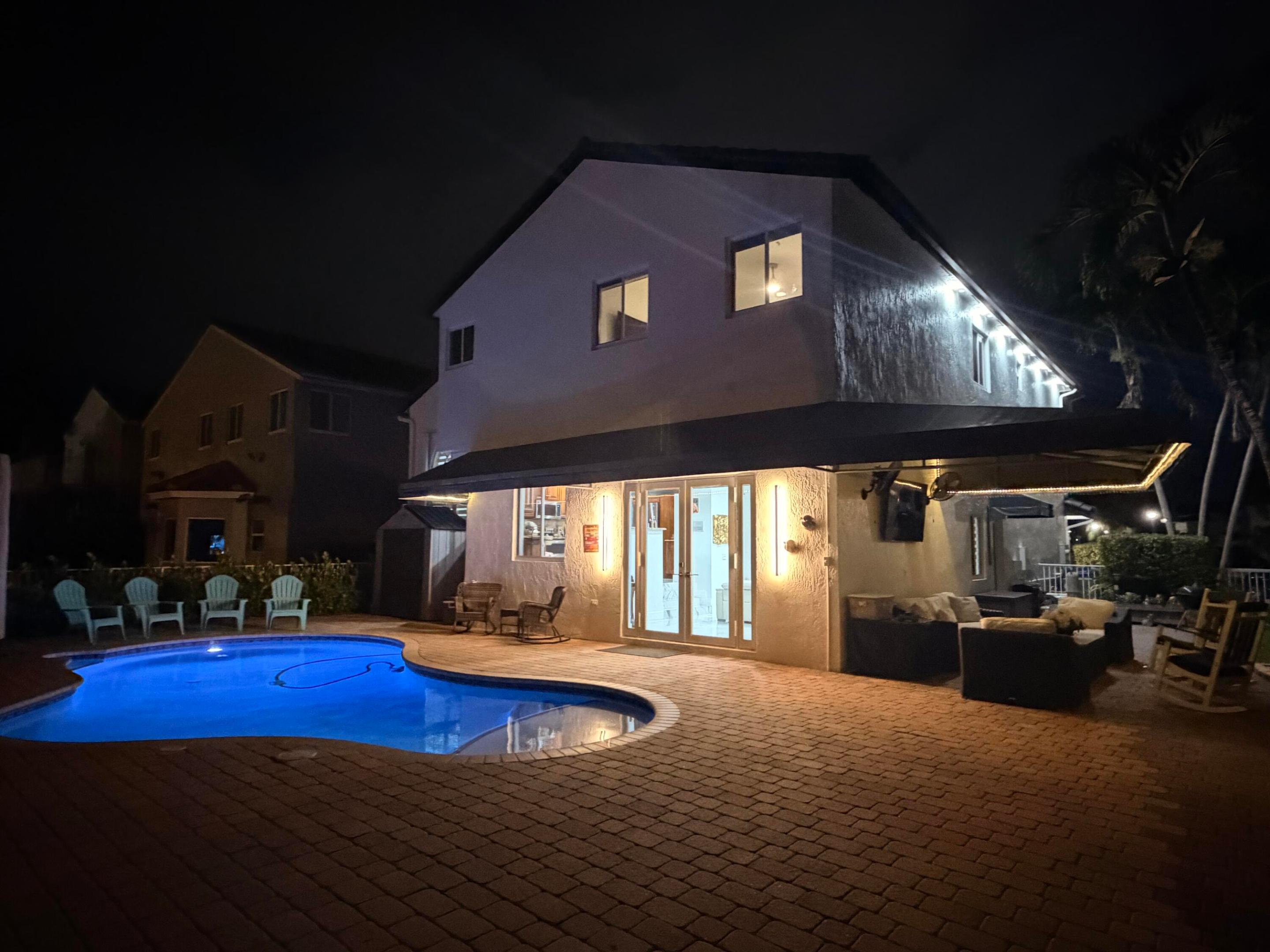 HOLLYWOOD LAKES COUNTRY CLUB - Residential