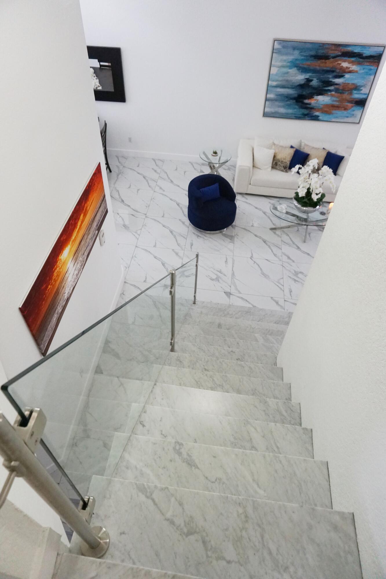 HOLLYWOOD LAKES COUNTRY CLUB - Residential