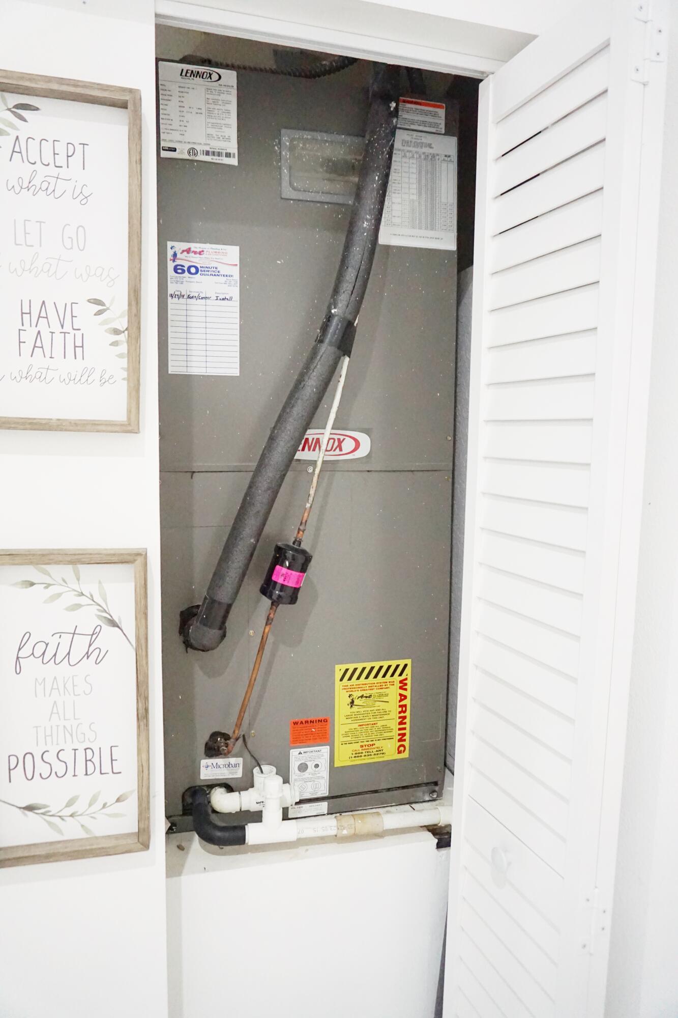 HOLLYWOOD LAKES COUNTRY CLUB - Residential