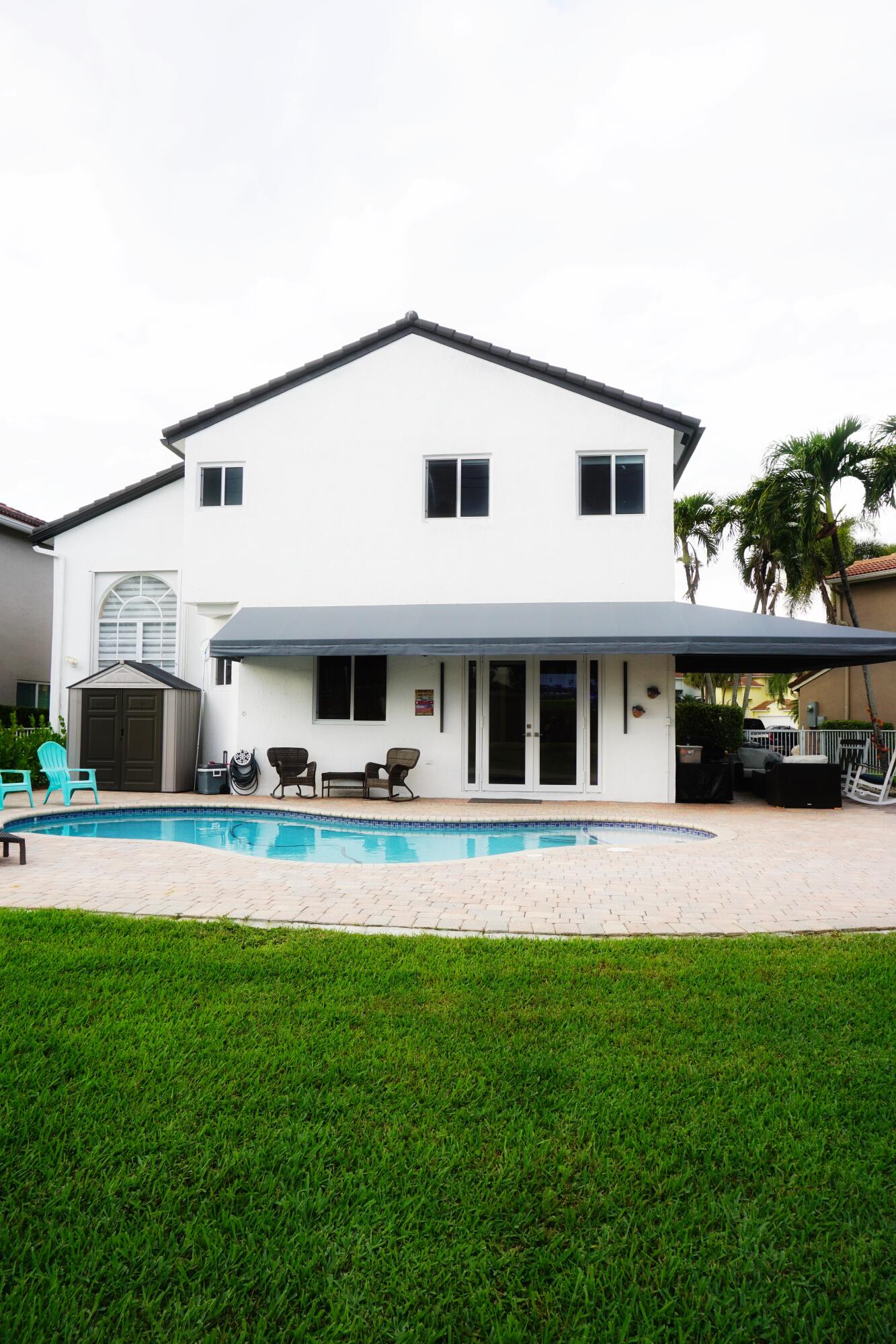 HOLLYWOOD LAKES COUNTRY CLUB - Residential