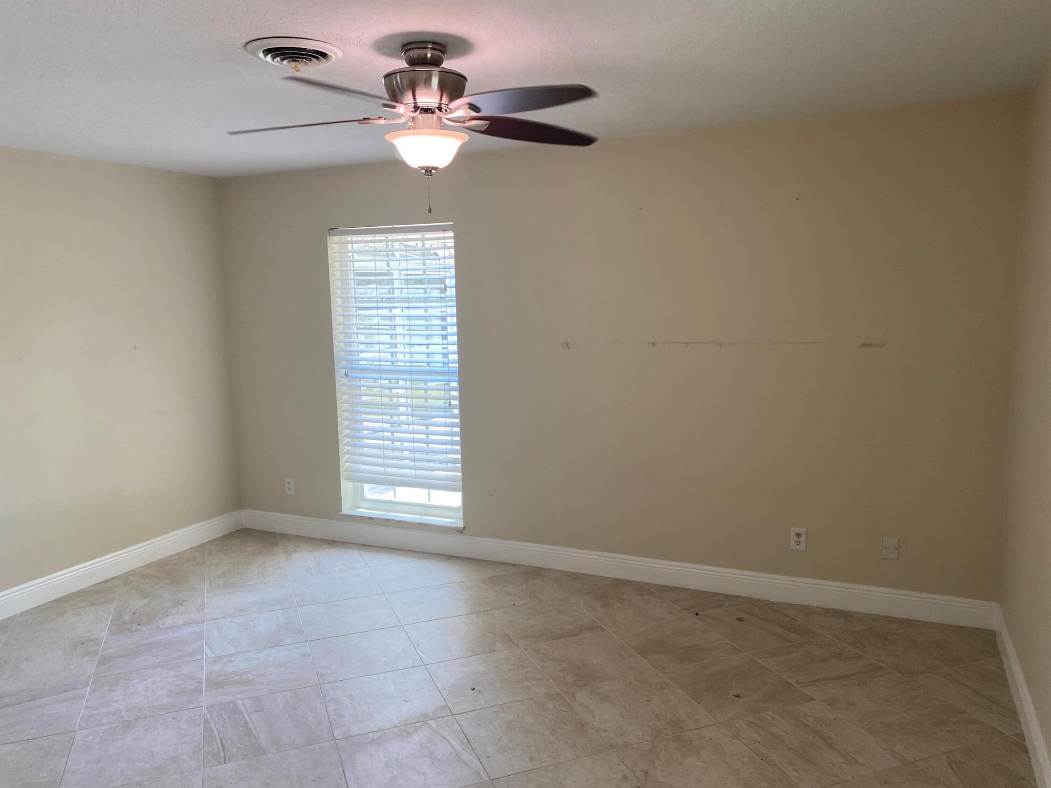 WYN COVE - Residential Lease