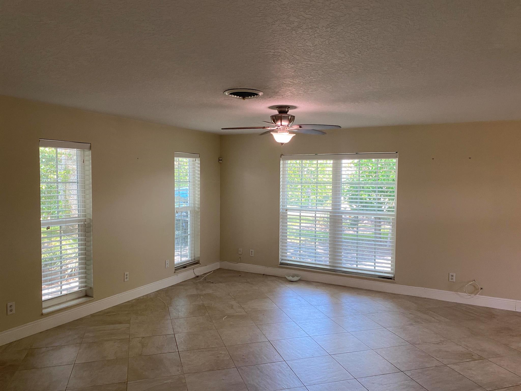 WYN COVE - Residential Lease