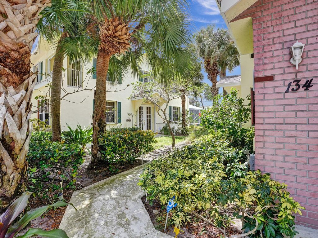 Photo of 134 Spruce Street #134, Boynton Beach, FL 33426 (MLS # F10431824)
