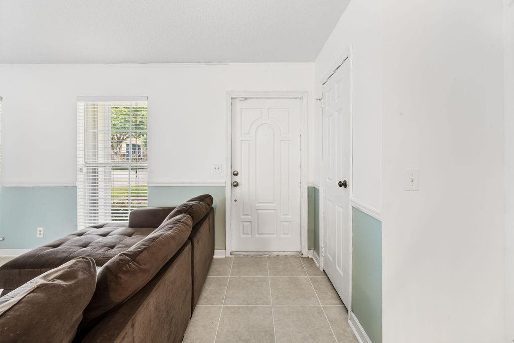 Photo of 1626 Brier Patch Trail, Wellington, FL 33414 (MLS # B26017637)