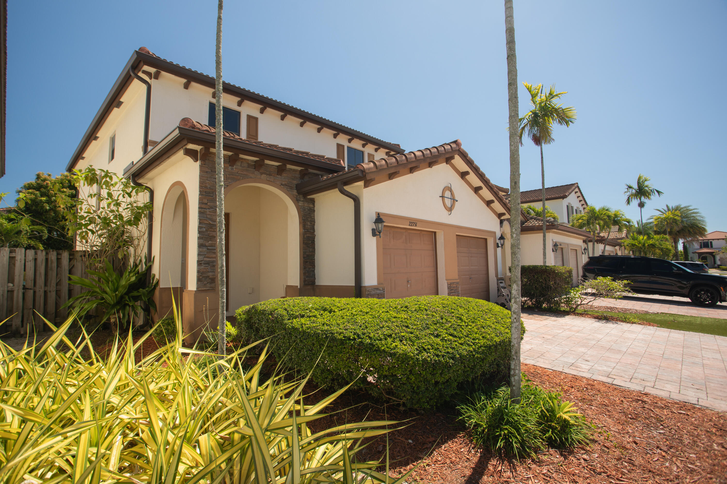 LAKES BY THE BAY FAYE REPLAT - Residential