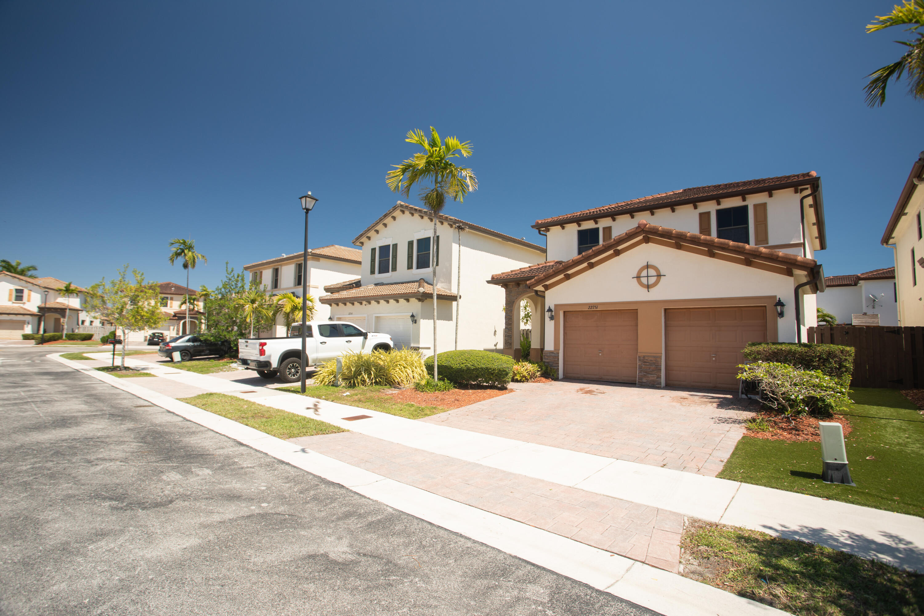 LAKES BY THE BAY FAYE REPLAT - Residential