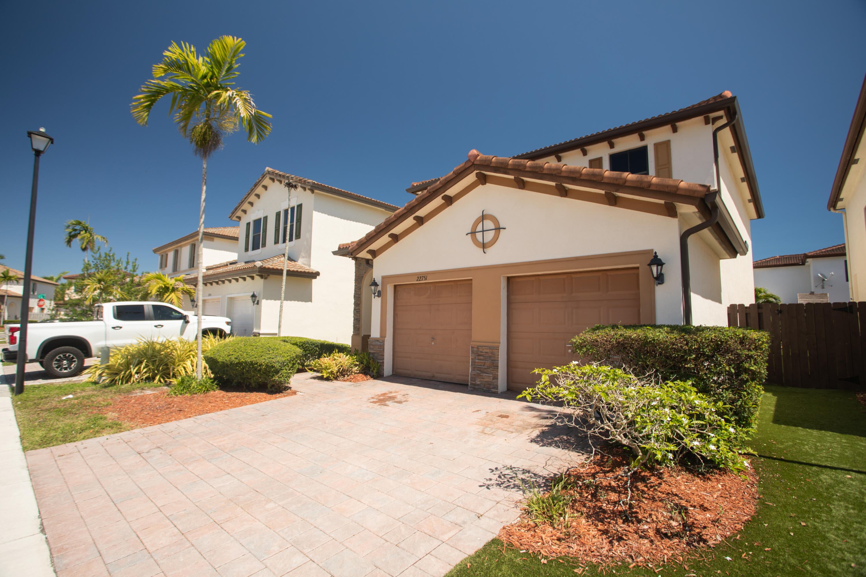 LAKES BY THE BAY FAYE REPLAT - Residential