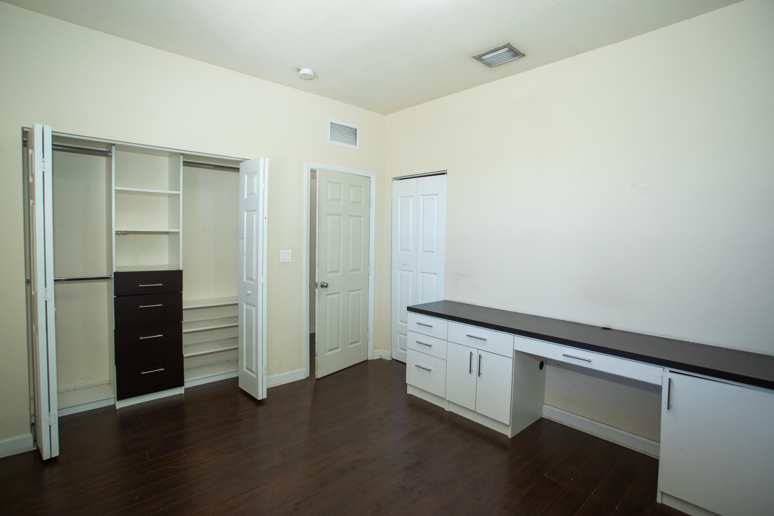 LAKES BY THE BAY FAYE REPLAT - Residential