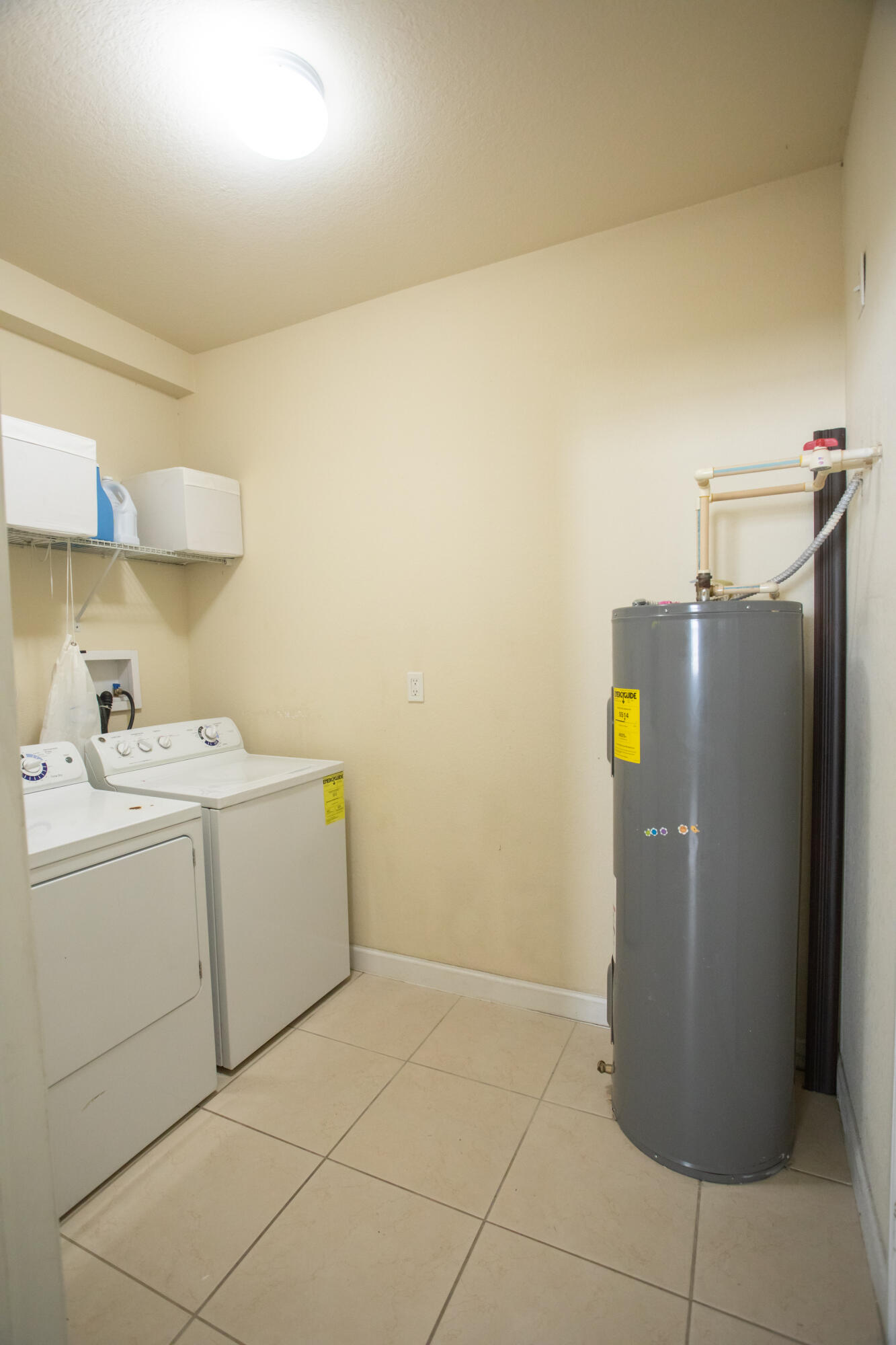 LAKES BY THE BAY FAYE REPLAT - Residential