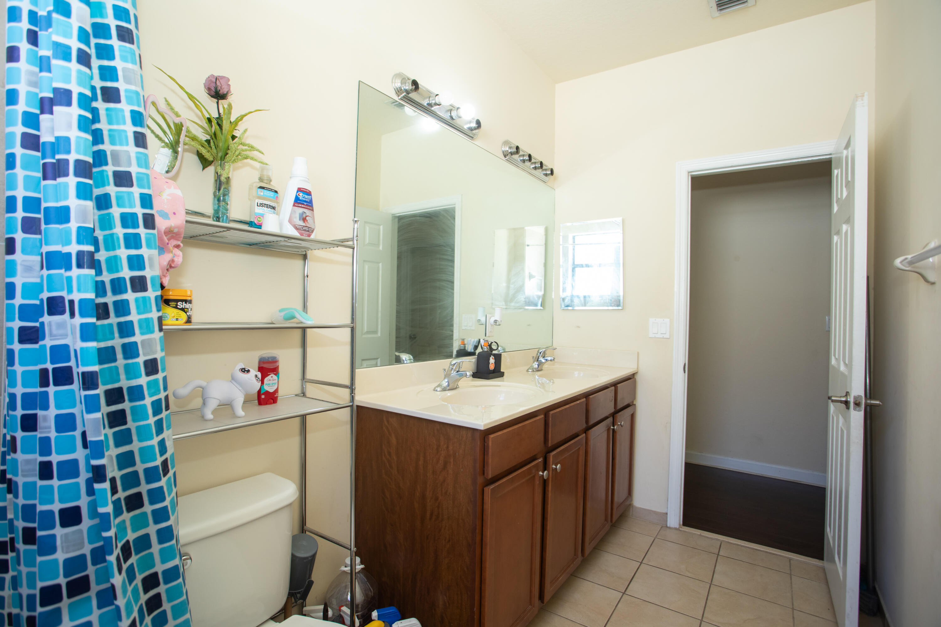 LAKES BY THE BAY FAYE REPLAT - Residential