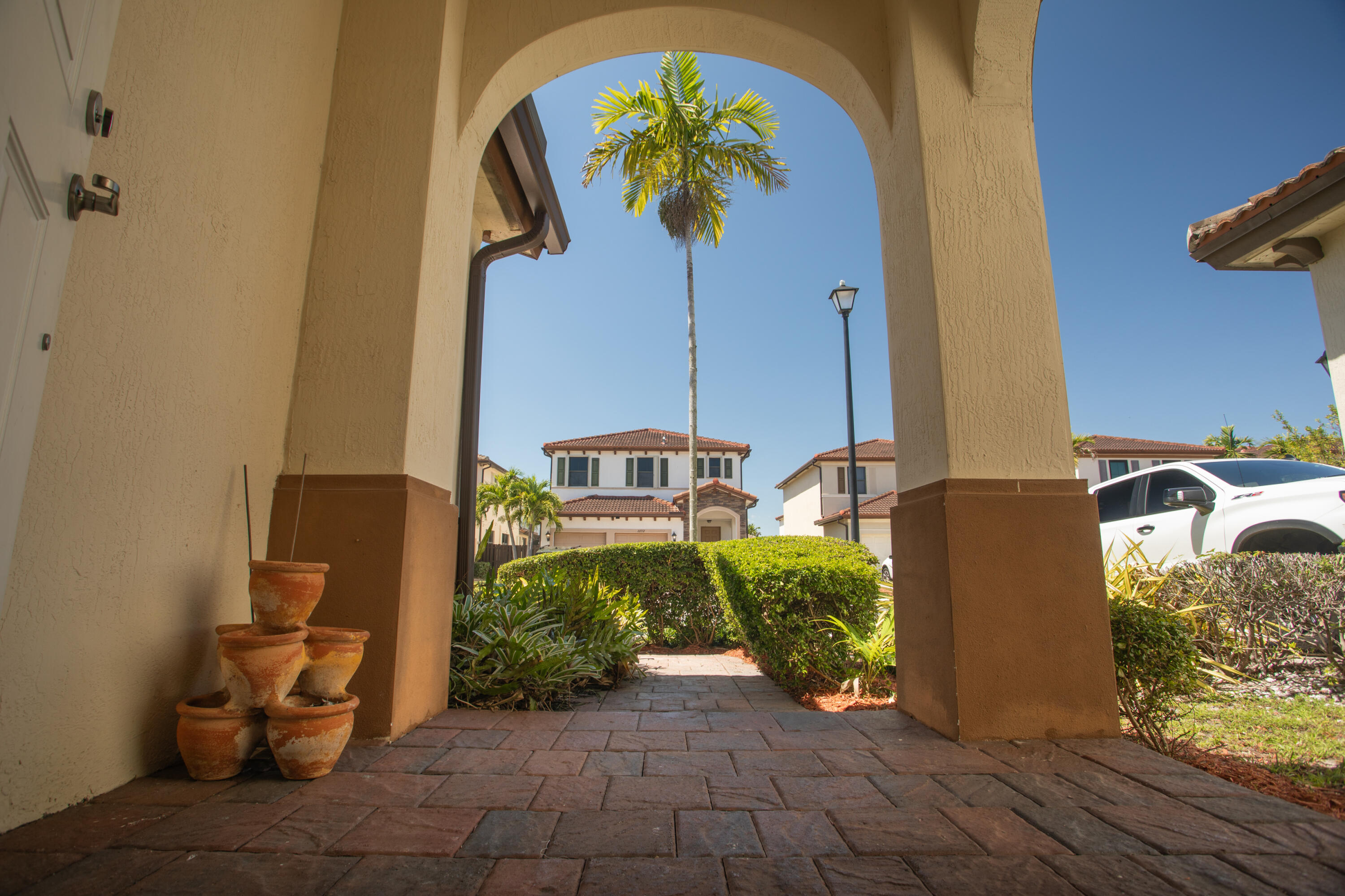 LAKES BY THE BAY FAYE REPLAT - Residential