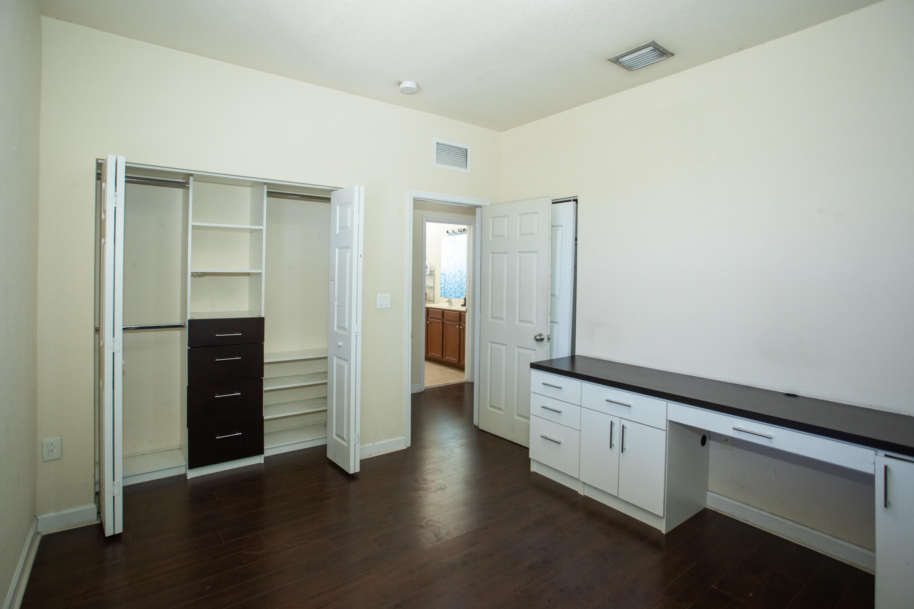 LAKES BY THE BAY FAYE REPLAT - Residential