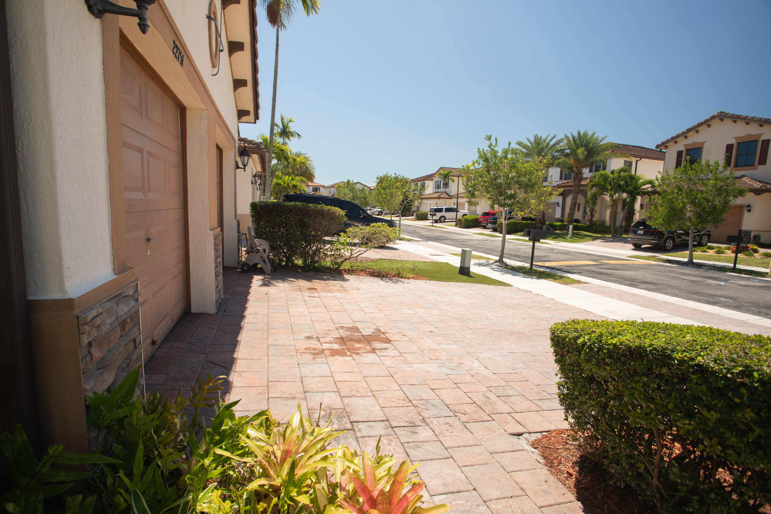 LAKES BY THE BAY FAYE REPLAT - Residential