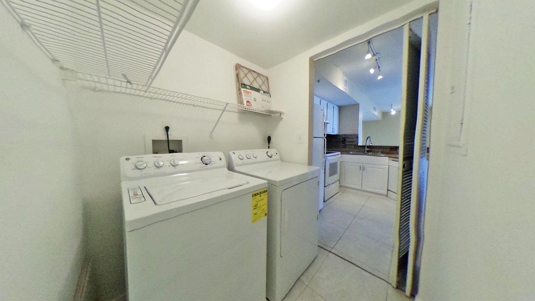 MARINER'S CAY - Residential