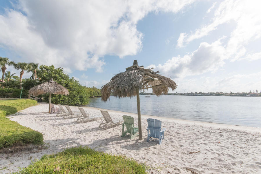 MARINER'S CAY - Residential