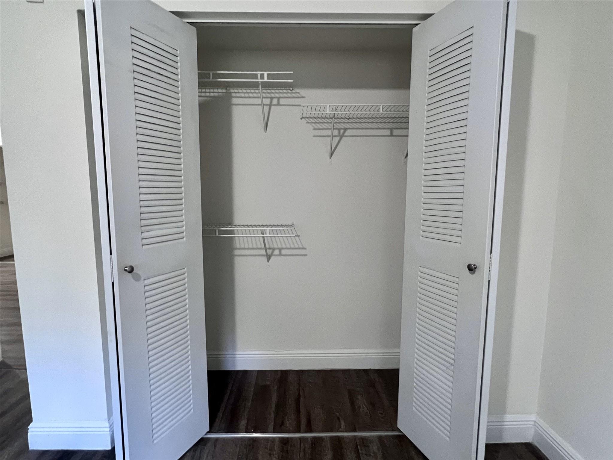 Country Club Towers - Residential Lease