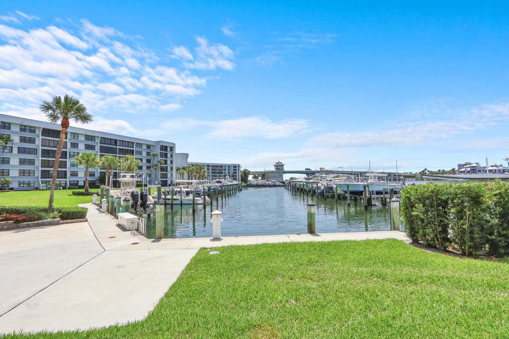 Photo of 1648 Jupiter Cove Drive #214, Jupiter, FL 33469 (MLS # B26053025)
