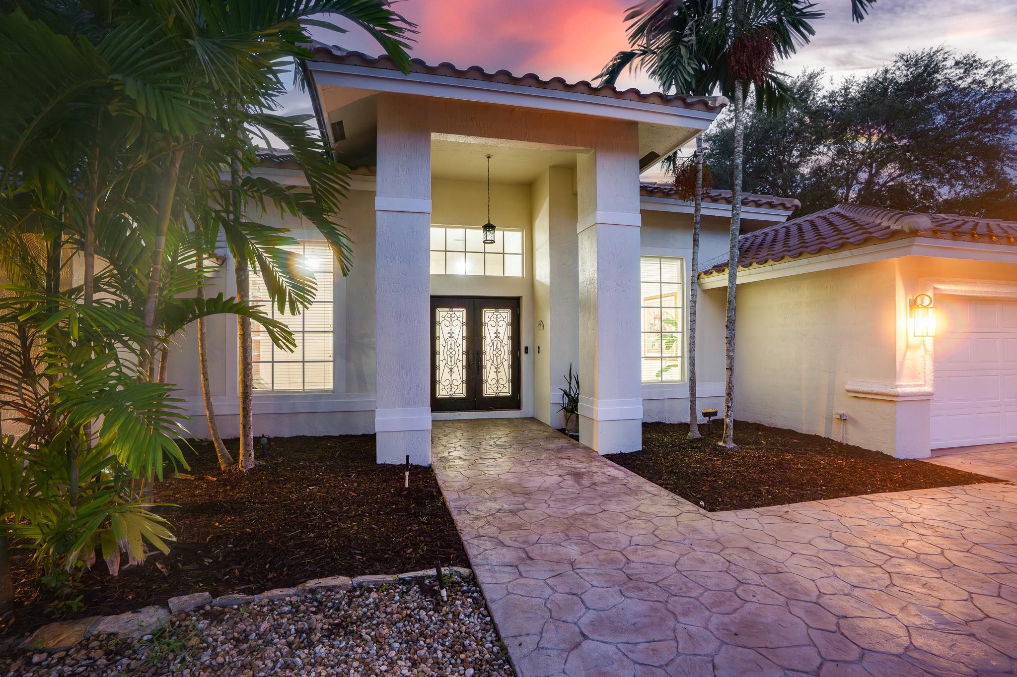12590 SW 34th Pl