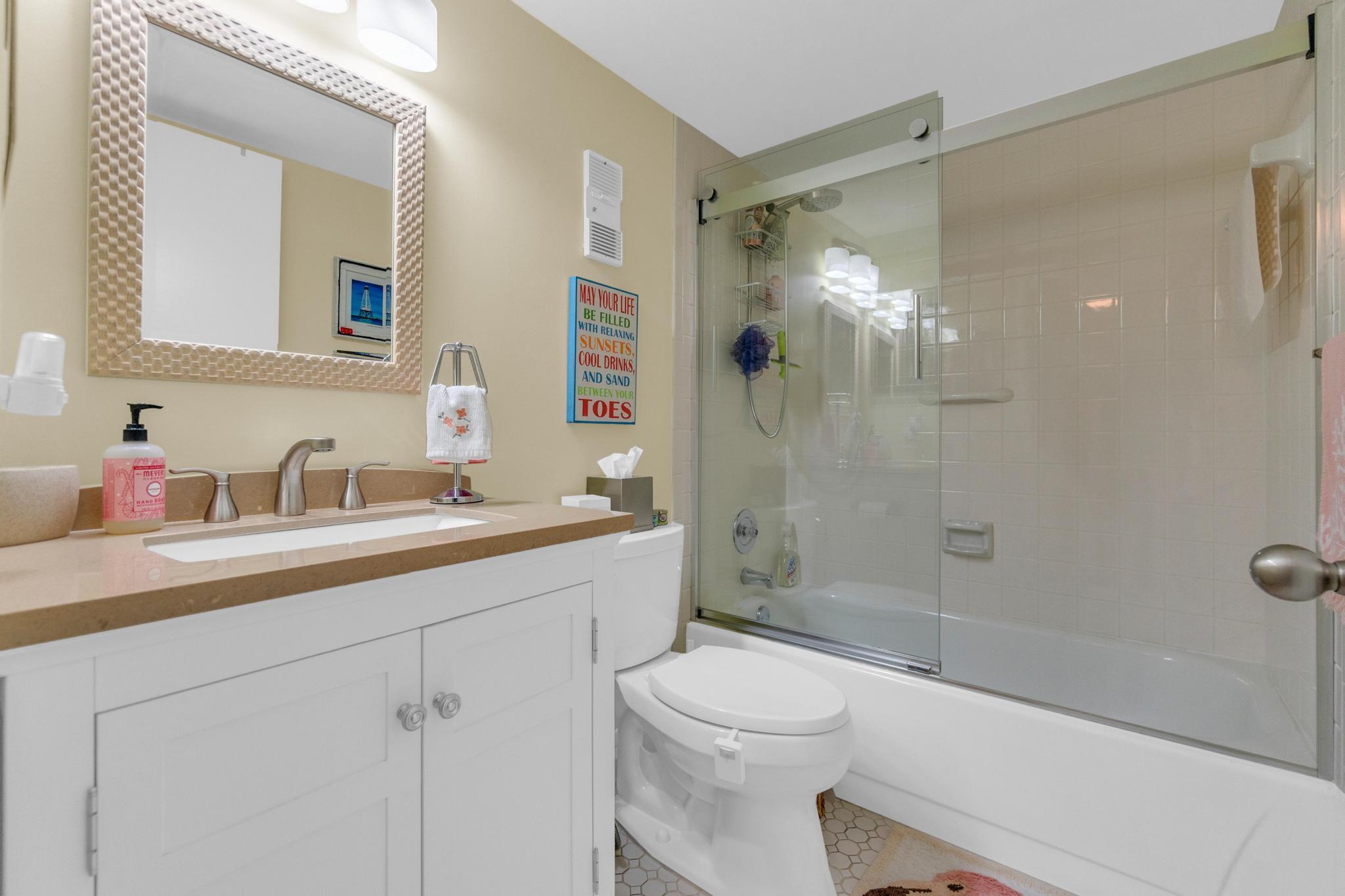 HUNTINGTON LAKES SEC TWO CONDOS - Residential