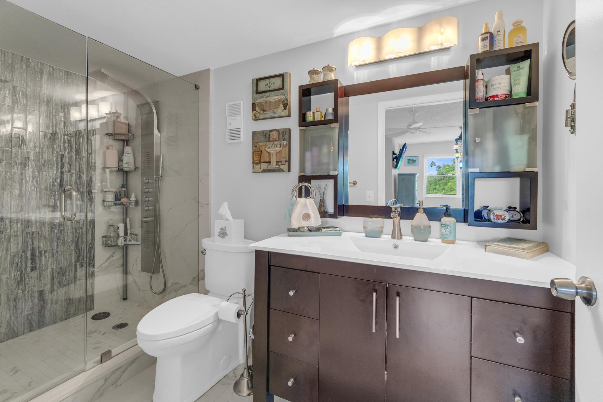 HUNTINGTON LAKES SEC TWO CONDOS - Residential