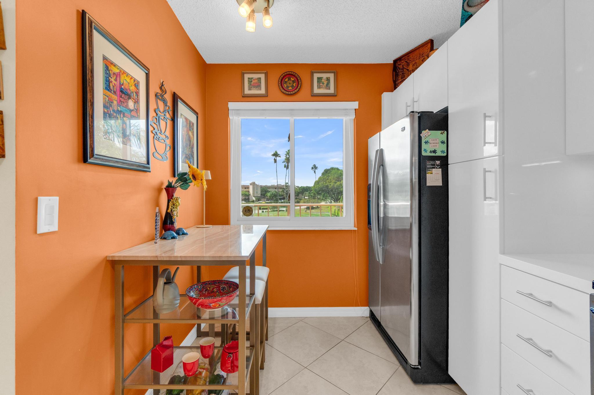 HUNTINGTON LAKES SEC TWO CONDOS - Residential