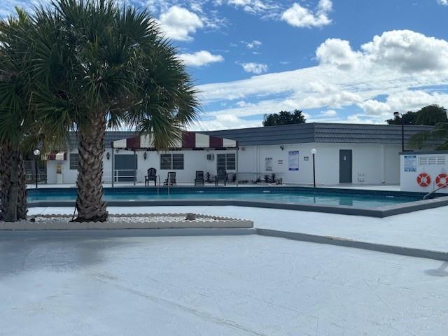 View photos, virtual tours, details... 115 NE 202 Terrace M-21