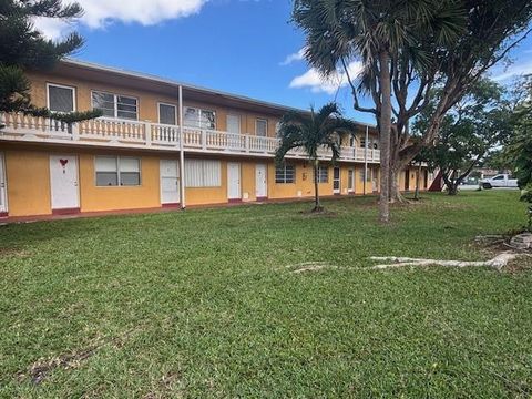115 NE 202 Terrace M-21 Miami FL 33179