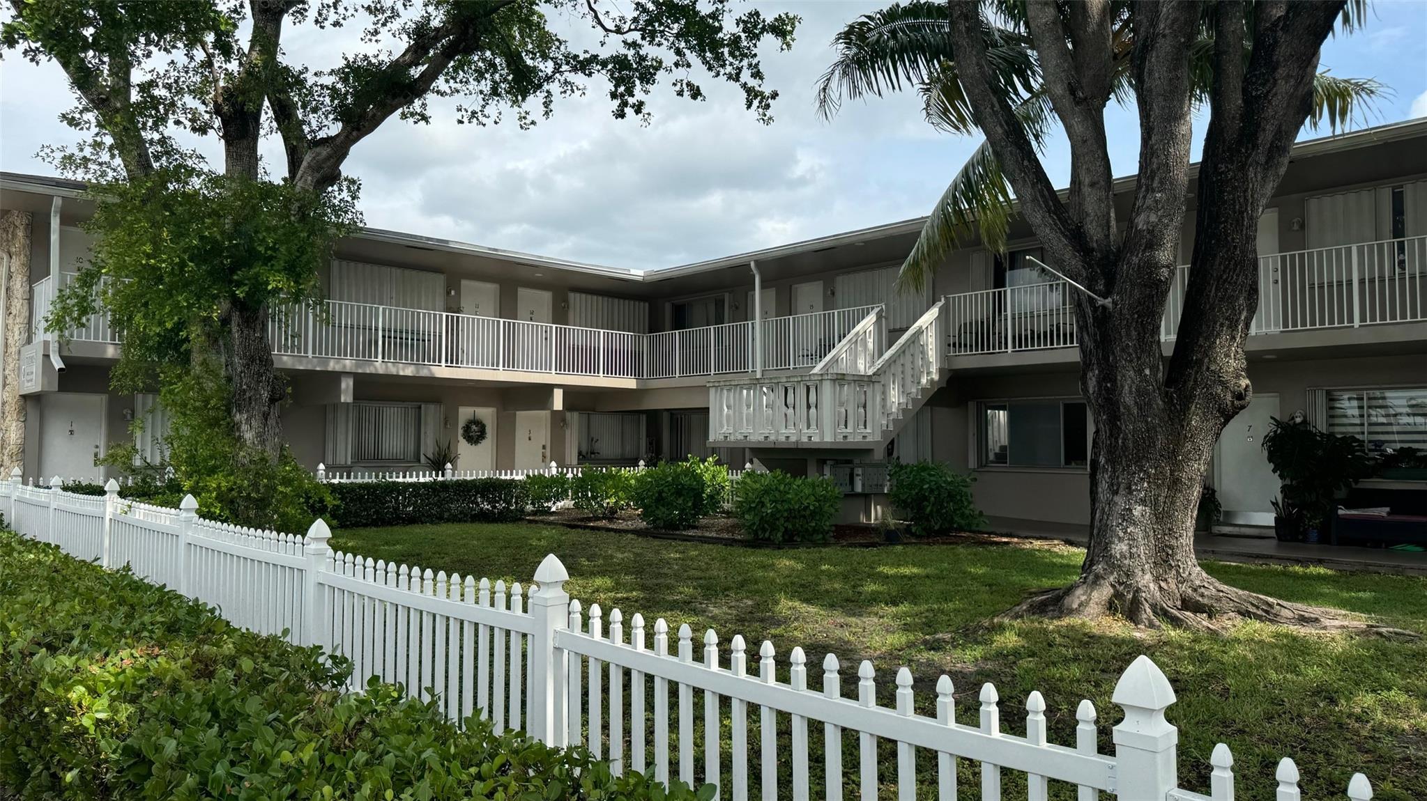 Tradewinds Apt Condo - Residential Lease