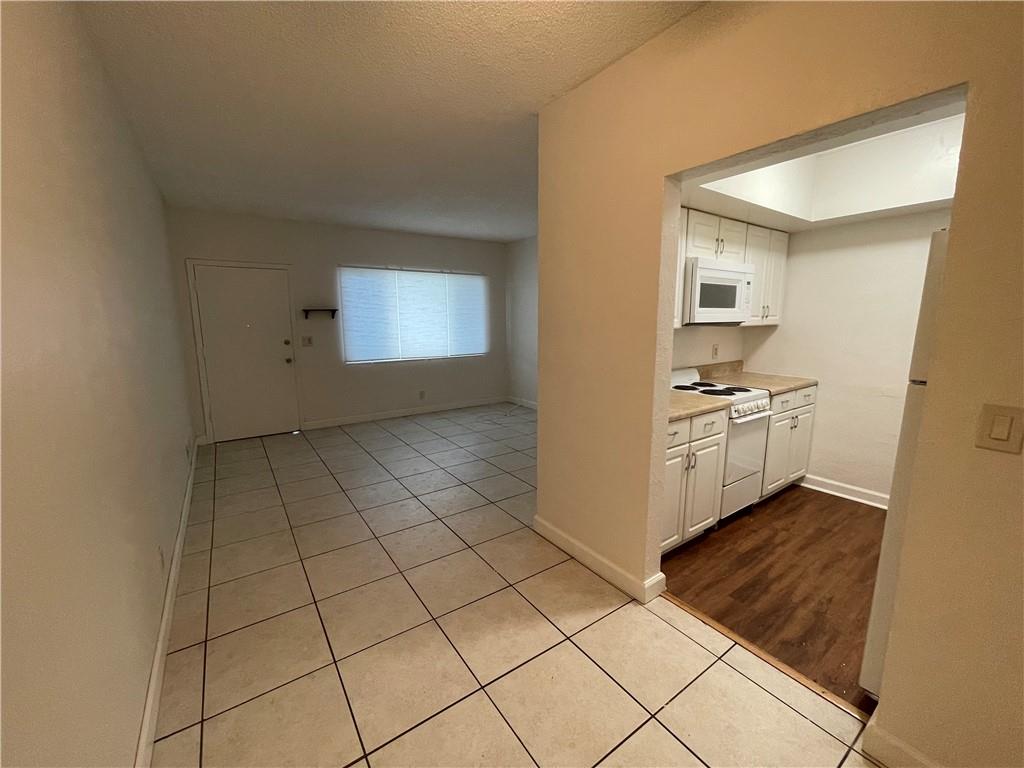 Tradewinds Apt Condo - Residential Lease
