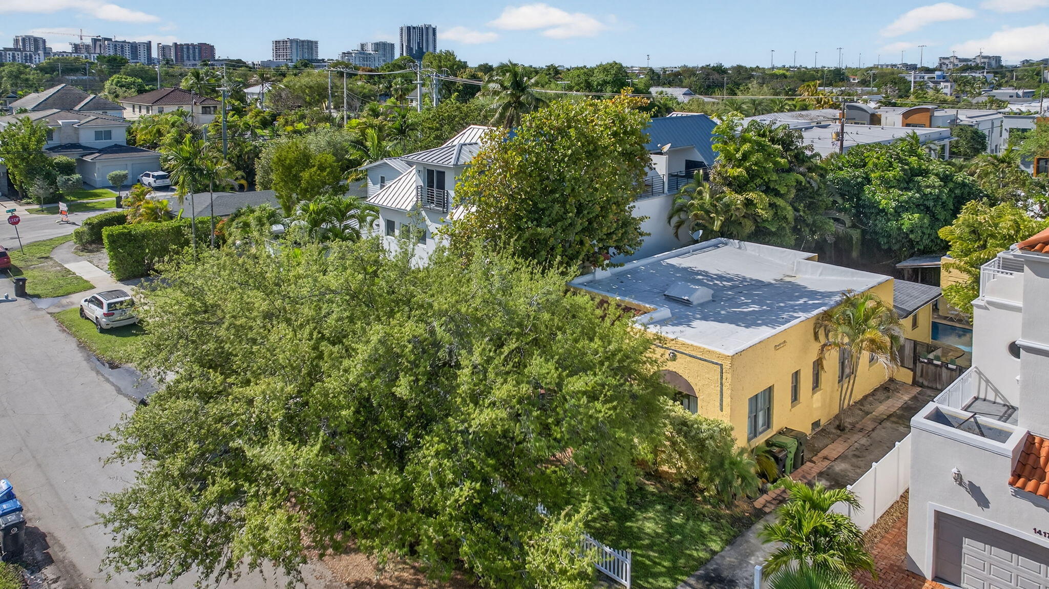 LAS OLAS PARK CORR PLAT - Residential