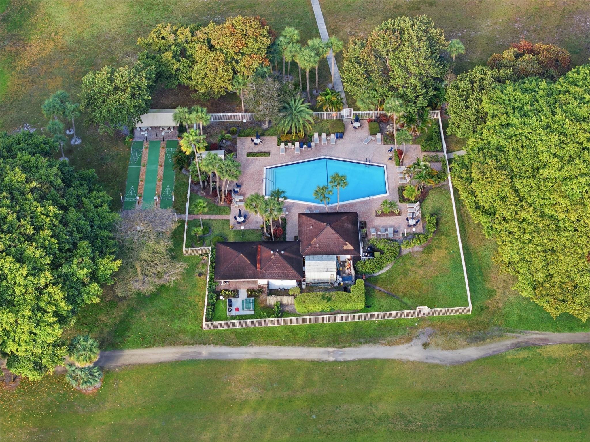 Palm-Aire - Residential