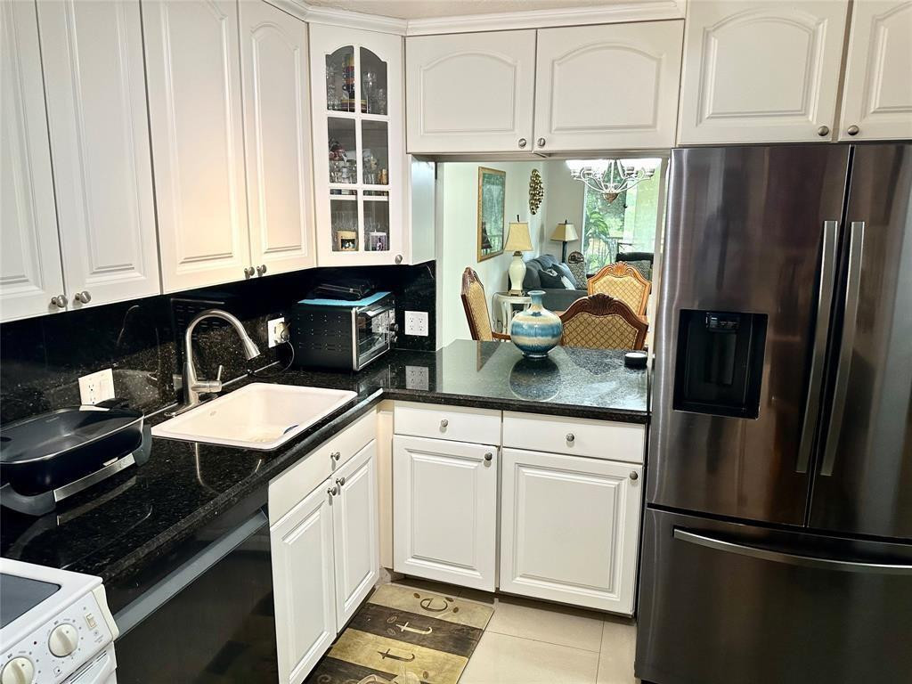 3000 S Course Drive 201