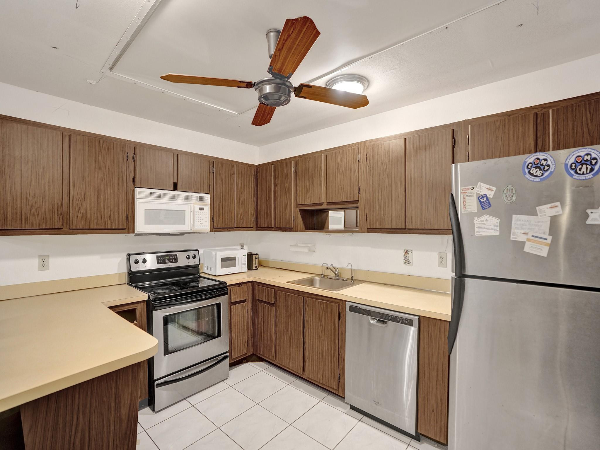 RAINBERRY BAY SEC 1-A - Residential