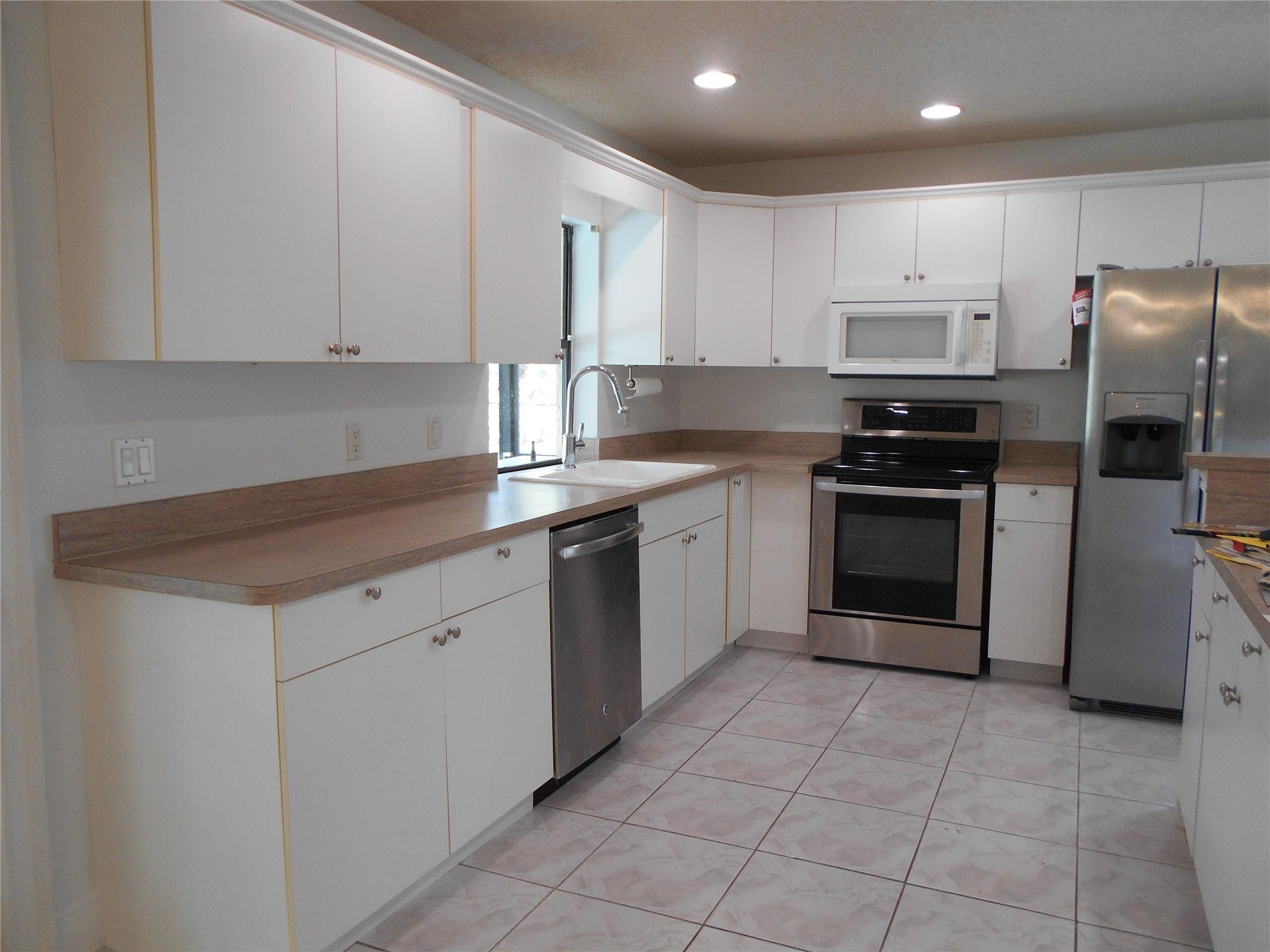 3980 NW 114th Avenue