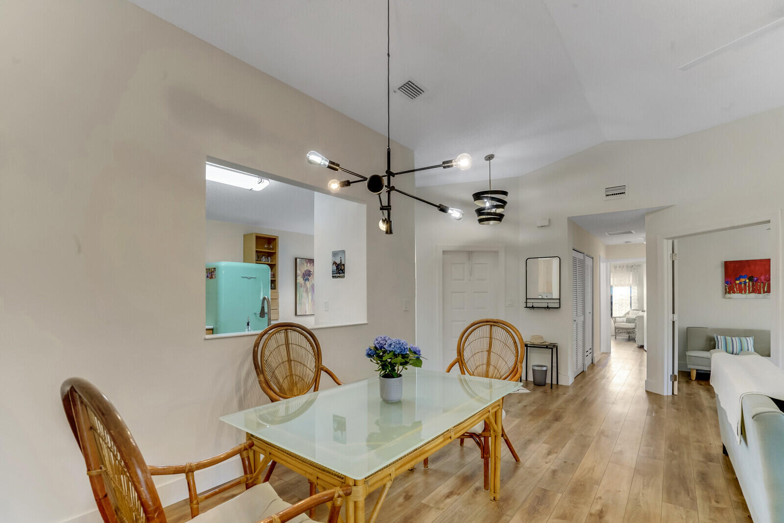 BEDFORD MEWS AT WELLINGTON - Residential Lease