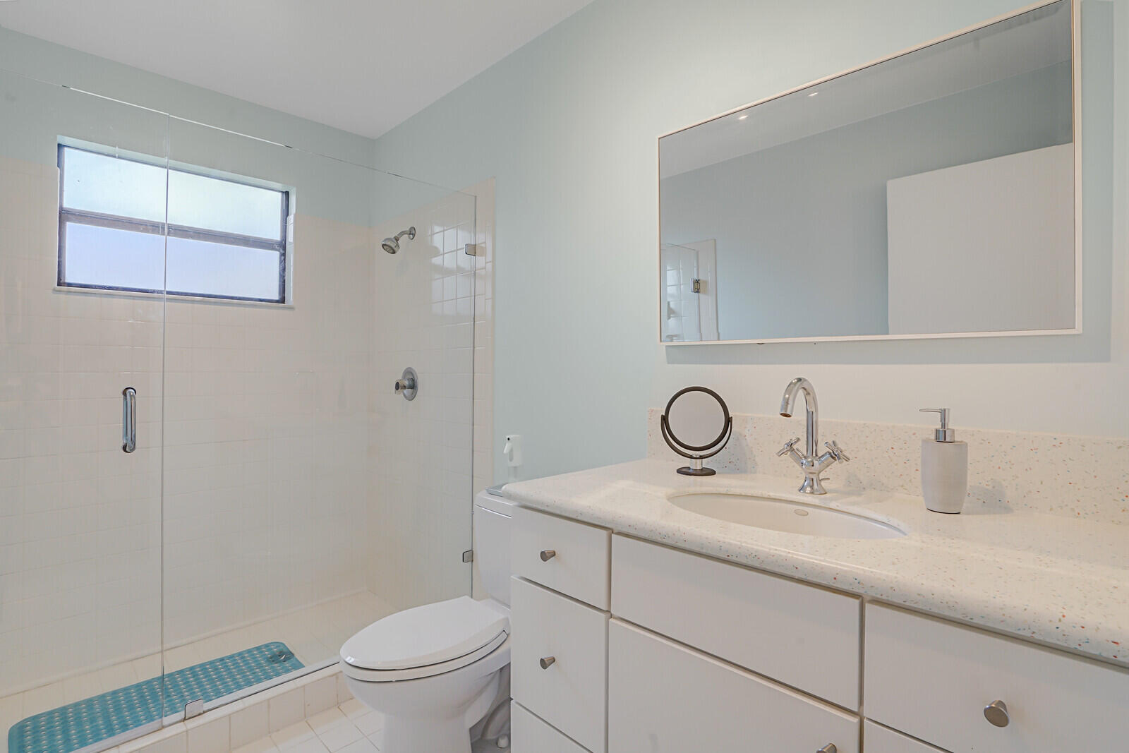 BEDFORD MEWS AT WELLINGTON - Residential Lease