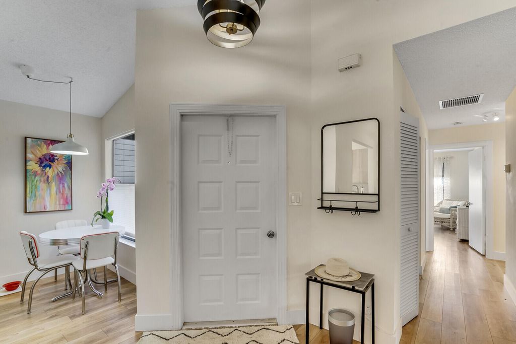 Photo of 2492 Bedford Mews Drive, Wellington, FL 33414 (MLS # B26005376)