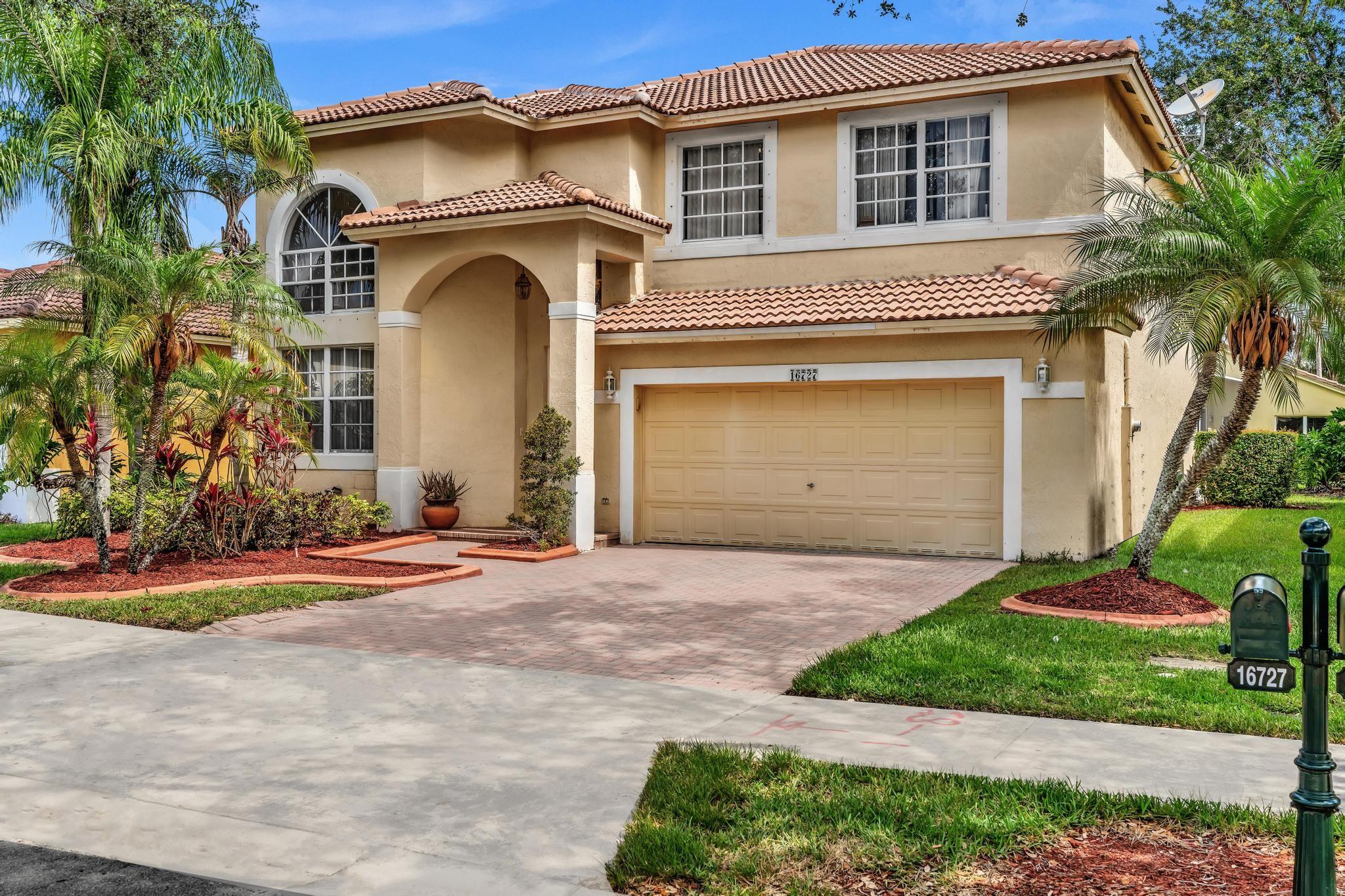 16727 Sapphire Isle