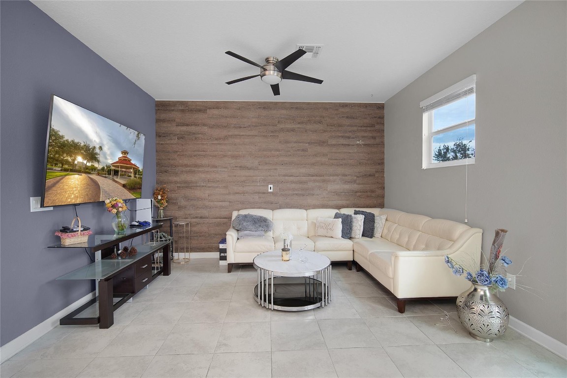 STOREY LAKE TR K - Residential