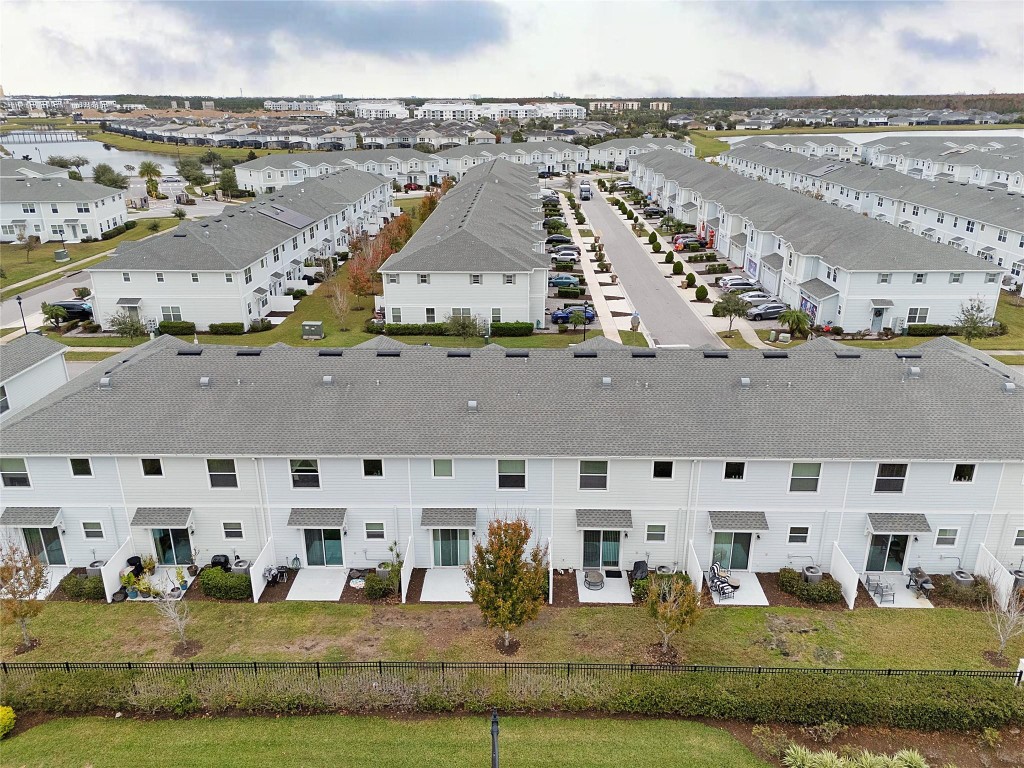 STOREY LAKE TR K - Residential