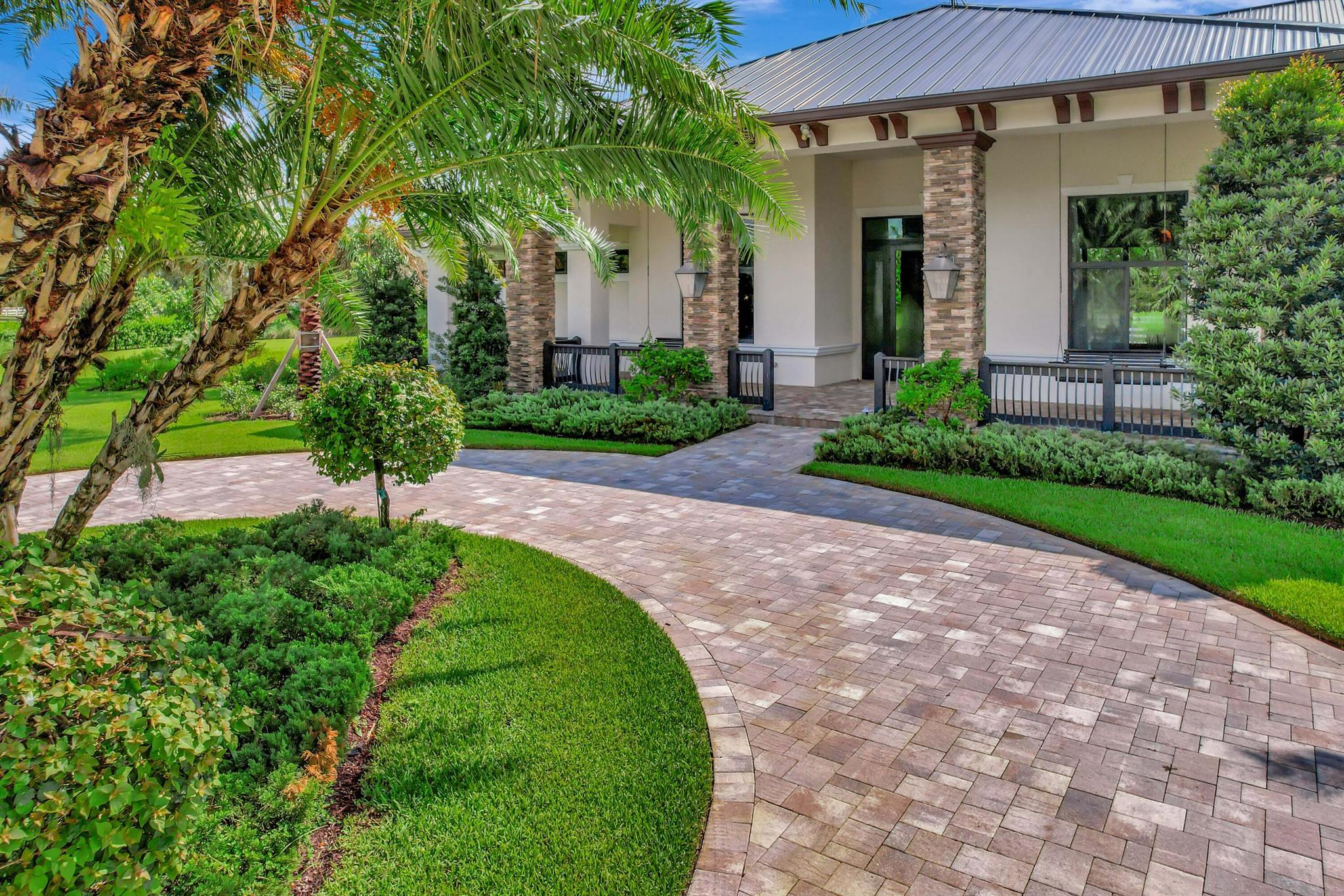 TRAILSIDE - Residential