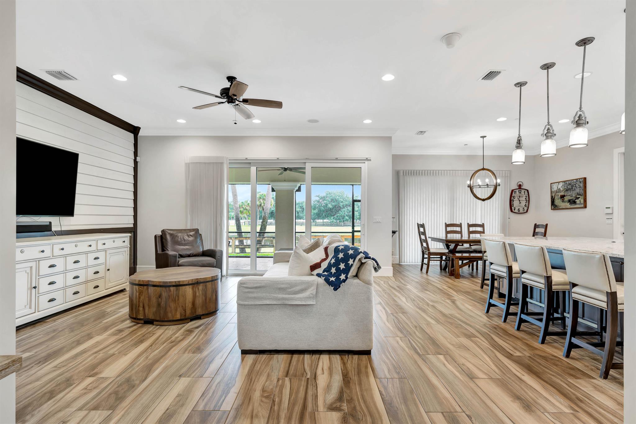 TRAILSIDE - Residential