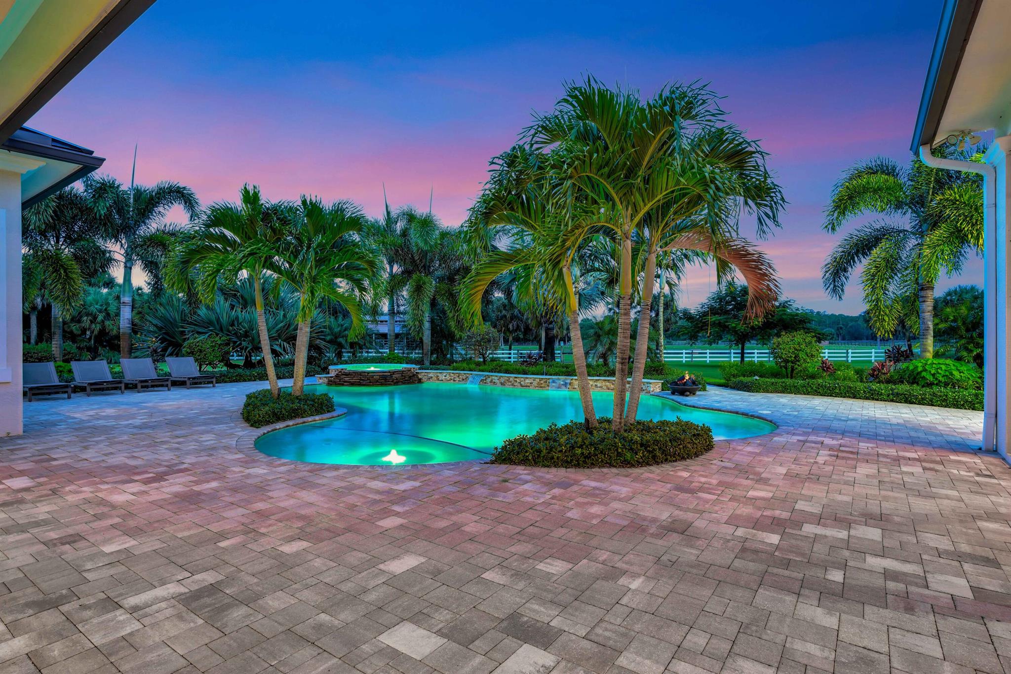 TRAILSIDE - Residential